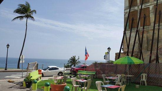 El Adoquin Del Patio